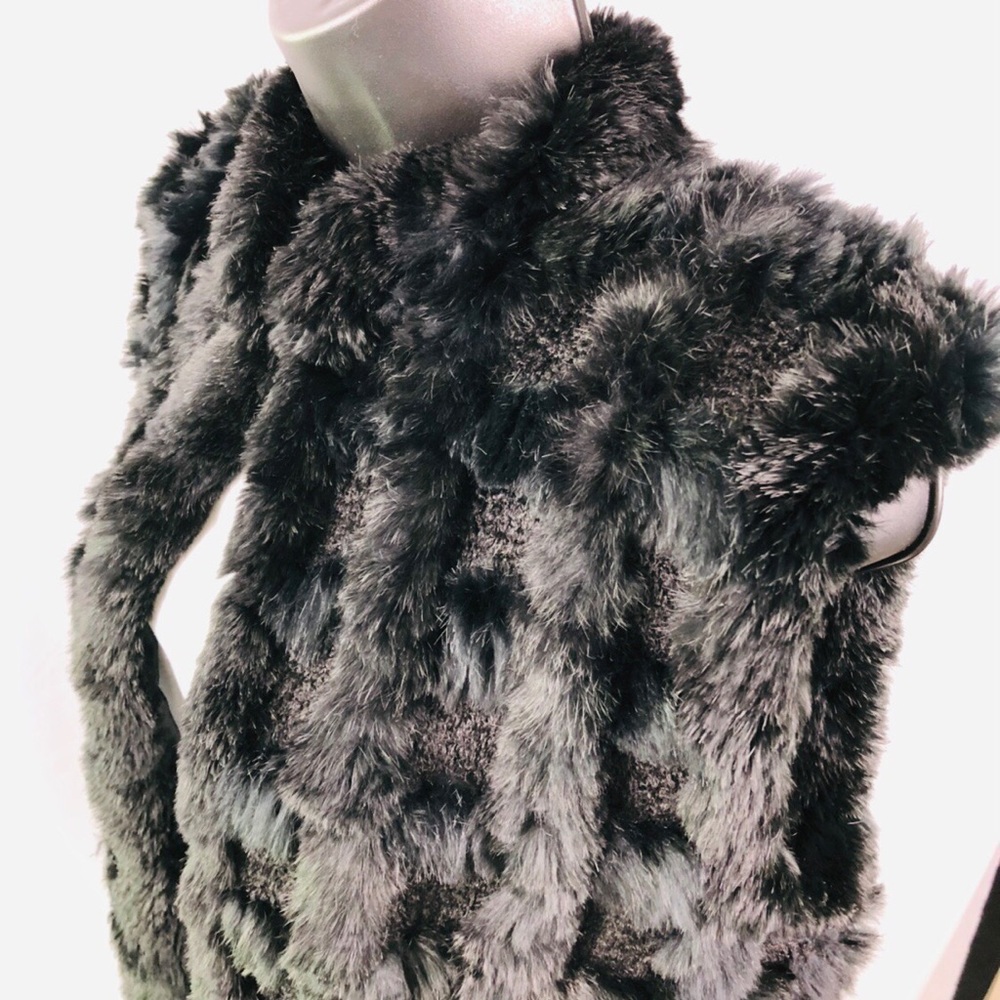 Faux fur sleeveless vest